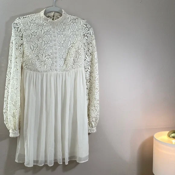 LC Lauren Conrad | Dresses | Lc Lauren Conrad Runway Collection Lace  Babydoll Mini Dress Size 4 | Poshmark
